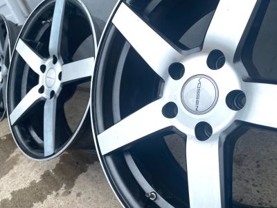Лот: 19305926. Фото: 1. Диски Vossen r18. Диски