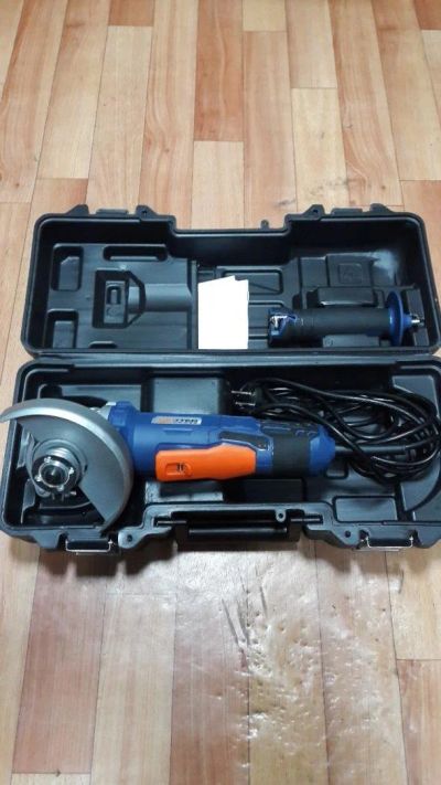 Лот: 10673135. Фото: 1. Новая болгарка dexter power nc800ag-125. Электроинструмент