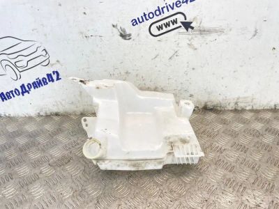 Лот: 25318835. Фото: 1. бачок стеклоомывателя Ford Focus... Двигатель и элементы двигателя