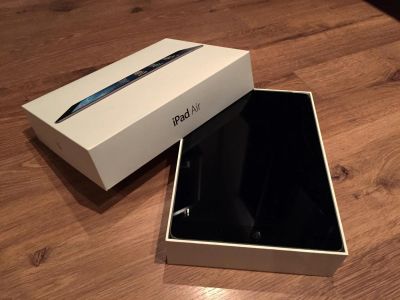 Лот: 8636982. Фото: 1. Продам IPAD air 1 поколения в... Планшеты