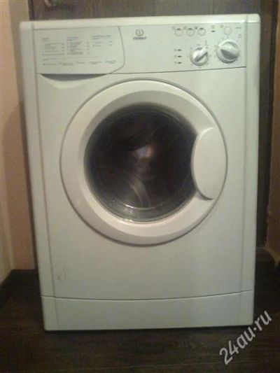 Лот: 1490548. Фото: 1. INDESIT WIU 82. Стиральные машины