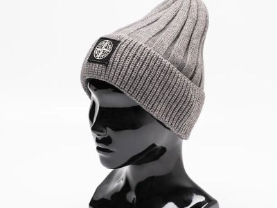 Лот: 21045515. Фото: 1. Шапка Stone Island. Шарфы, платки