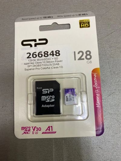 Лот: 16056225. Фото: 1. 128Gb MicroSDXC + SD адаптер Class... Карты памяти