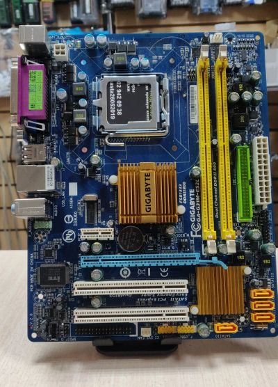 Лот: 21138321. Фото: 1. Мат. плата Asus G31/LGA775/mATX... Материнские платы