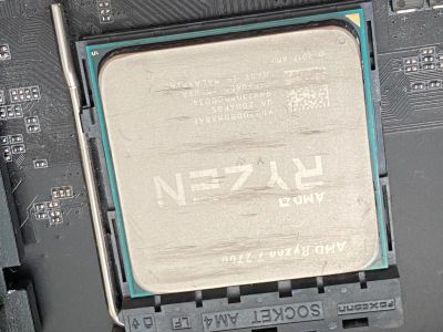 Лот: 17810698. Фото: 1. Процессор amd Ryzen 7 2700. Процессоры