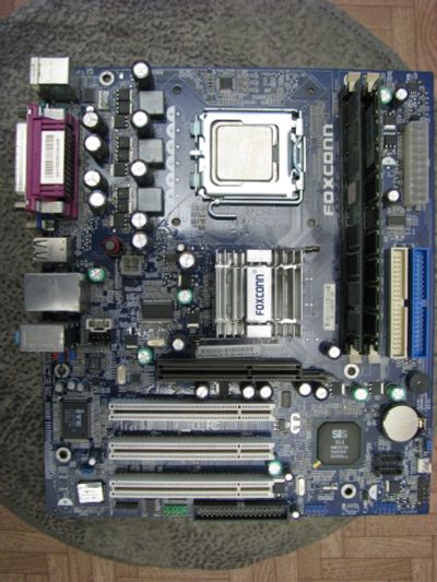 Лот: 17272628. Фото: 1. Материнская плата Foxconn 661M08-FX-6LS... Материнские платы