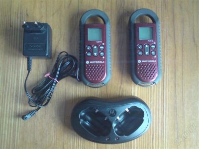 Лот: 782653. Фото: 1. Motorola TLKR-T5 RED. Рации, радиостанции