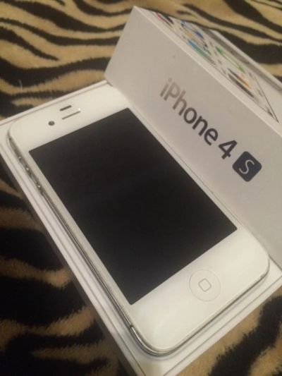Лот: 7794591. Фото: 1. iphone 4s 8gb white (комплект... Смартфоны