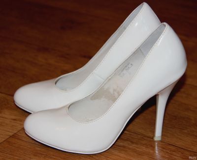 Лот: 14733095. Фото: 1. Туфли белые свадебные 35 размер. Туфли
