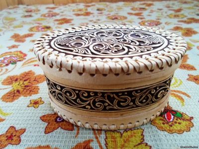Лот: 4991116. Фото: 1. Шкатулка из бересты "Фантазия". Плетение из лозы, лыка, бересты