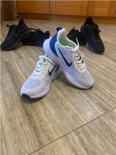 Лот: 19286580. Фото: 1. Кроссовки Nike Турция (белые). Кеды, кроссовки, слипоны