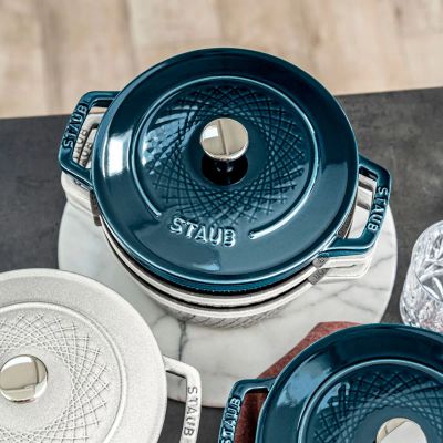 Лот: 24935879. Фото: 1. Кокот Staub La Cocotte 4,25л... Кастрюли