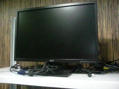 Лот: 7583438. Фото: 1. Acer V223W настенное крепление... ЖК-мониторы