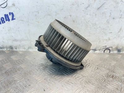 Лот: 25530117. Фото: 1. мотор печки Honda Civic Ferio... Двигатель и элементы двигателя