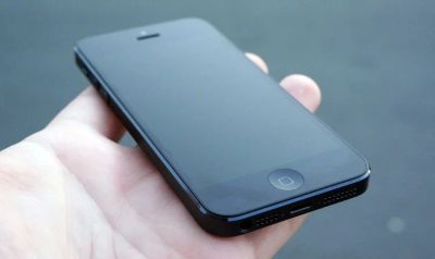 Лот: 5457664. Фото: 1. iPhone 5 64 GB Black. Смартфоны