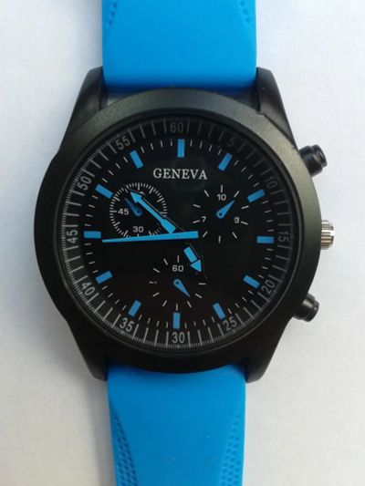 Лот: 9692807. Фото: 1. Часы Geneva Blue. Оригинальные наручные часы