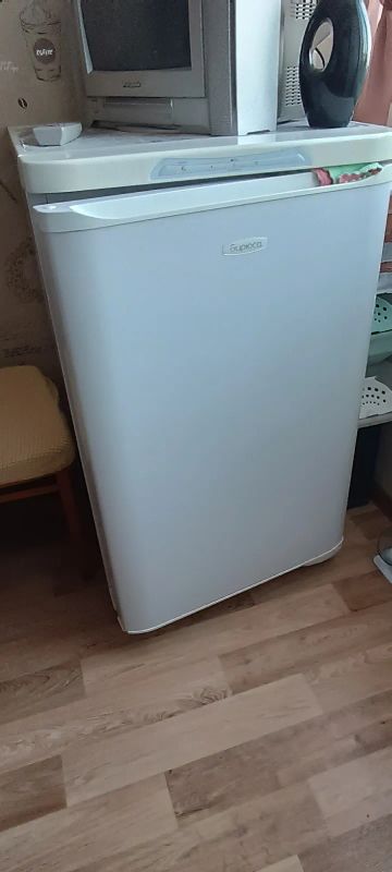 Холодильник — Купить В Красноярске. Состояние: Б/У. Холодильники.