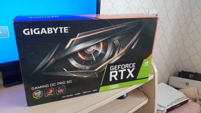 Лот: 18801965. Фото: 1. RTX 2060 gigabyte. Видеокарты