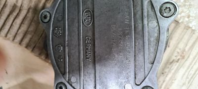 Лот: 16753773. Фото: 1. Вакуумный насос bmw. Двигатель и элементы двигателя