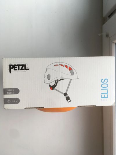 Лот: 17385496. Фото: 1. Каска petzl elios новая. Альпинизм и скалолазание