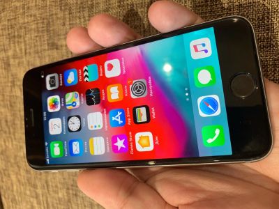 Лот: 12885170. Фото: 1. iPhone 6 128Гб Чёрный (РСТ). Смартфоны