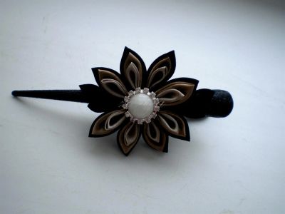 Лот: 3325052. Фото: 1. зажим1. Цветы из ткани