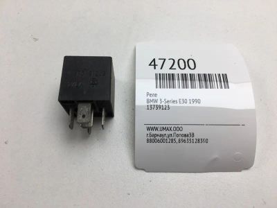 Лот: 20392975. Фото: 1. Реле Bmw 3-Series 1990 13739123... Электрооборудование