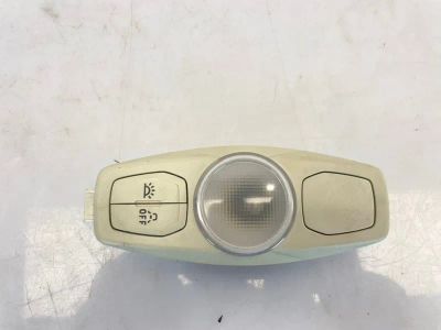Лот: 25318872. Фото: 1. плафон салона Ford Focus CB8. Салон