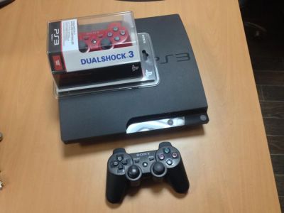 Лот: 8378259. Фото: 1. Playstation 3 + диски + два джоя. Игровые приставки, консоли