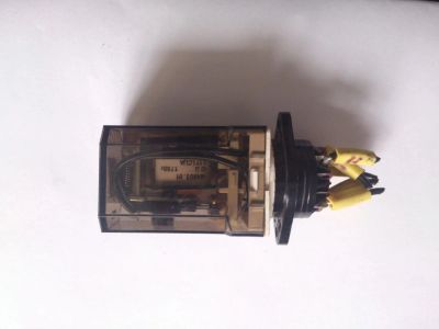 Лот: 4437708. Фото: 1. реле 12v-250v,10A. Реле, тумблеры, переключатели
