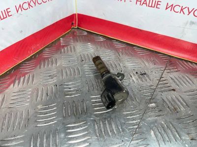 Лот: 16691425. Фото: 1. Клапан vvt-i Toyota Avensis AZT250... Двигатель и элементы двигателя
