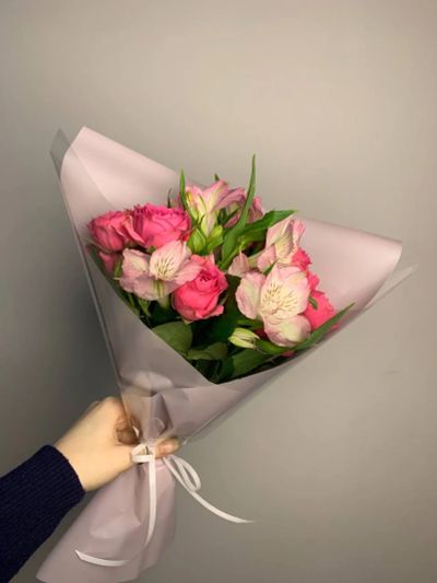 Лот: 25801820. Фото: 1. 2. Букет- комплимент ( кустовые... Свежие цветы