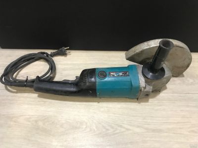 Лот: 17950112. Фото: 1. Болгарка ушм Makita 9069 230мм. Ручной инструмент