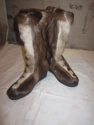 Лот: 2945189. Фото: 1. Унты новые женские. Угги, унты, валенки