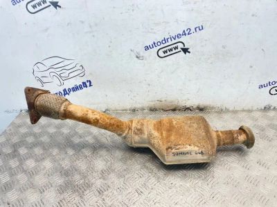 Лот: 25550737. Фото: 1. приемная труба глушителя Renault... Двигатель и элементы двигателя