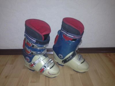 Лот: 10436391. Фото: 1. Ботинки сноубордические жесткие... Ботинки