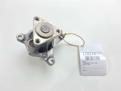 Лот: 25301508. Фото: 1. Помпа Mazda Mazda 6 2008 LF9415100A... Двигатель и элементы двигателя