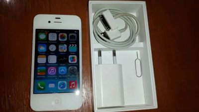 Лот: 5086082. Фото: 1. Iphone 4 8Гб отличное состояние... Смартфоны
