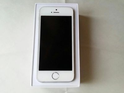 Лот: 4010855. Фото: 1. iphone 5s (оригинал,полный комплект... Смартфоны