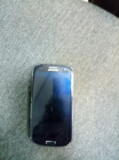 Лот: 8862228. Фото: 1. 4.8" Смартфон Samsung GT-i9300i... Смартфоны