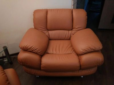 Лот: 10349910. Фото: 1. Два удобных красивых кресла. Кресла, пуфы