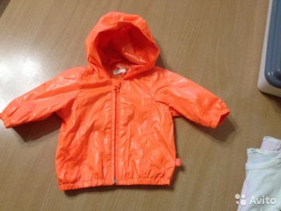 Лот: 6854956. Фото: 1. benetton-ветровка,62см. Верхняя одежда