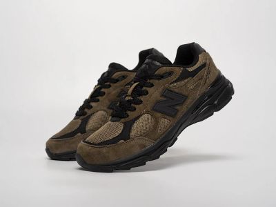 Лот: 21774757. Фото: 1. Кроссовки New Balance 990 v3. Кеды, кроссовки, слипоны