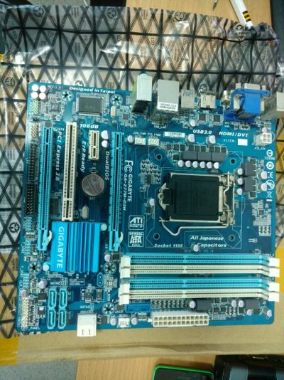 Лот: 8448335. Фото: 1. Материнская плата Gigabyte GA-Z77M-D3H... Материнские платы