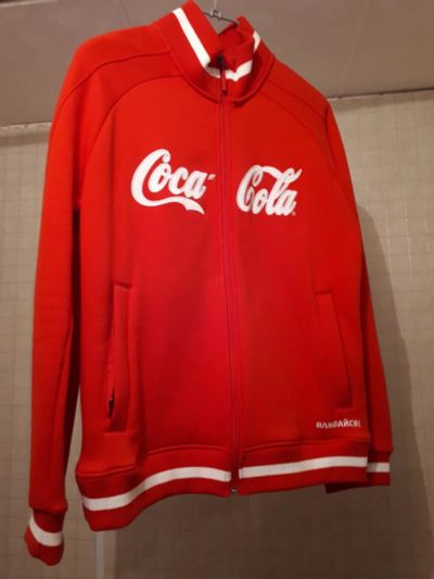 Лот: 10524514. Фото: 1. Кофта coca cola официальная,для... Легкие куртки, толстовки