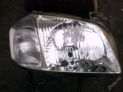 Лот: 1947566. Фото: 1. фара правая Mazda Tribut 2002г. Оптика и освещение