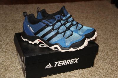 Лот: 10420405. Фото: 1. Кроссовки Terrex AX2R от adidas... Кеды, кроссовки, слипоны