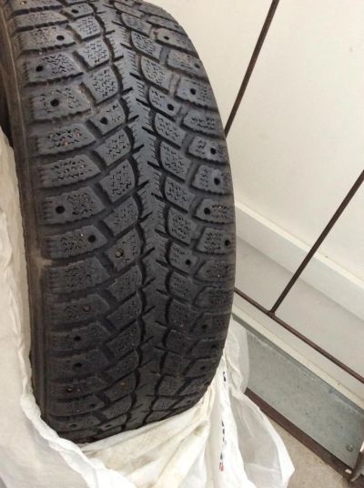 Лот: 4669050. Фото: 1. Зимние шины kumho R16 205/55. Шины