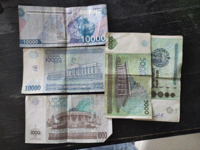 Лот: 20629001. Фото: 1. Узбекистан, узбекский сомы, 31000. Россия, СССР, страны СНГ