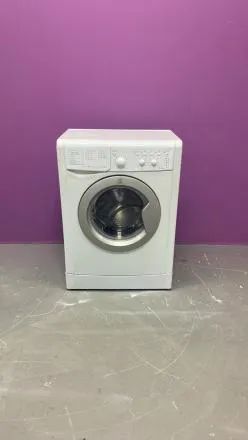 Лот: 21139841. Фото: 1. стиральная машина Indesit б/у... Стиральные машины
